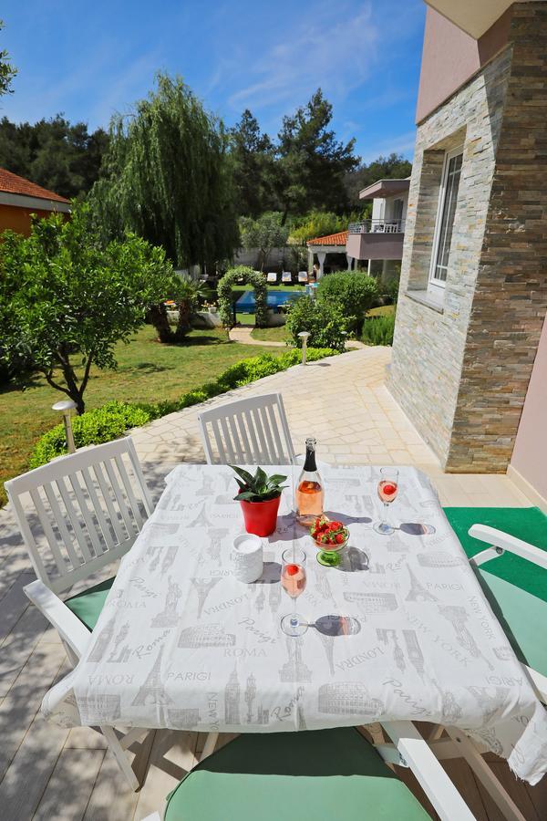 Apartments Mirakul Zadar Exterior foto